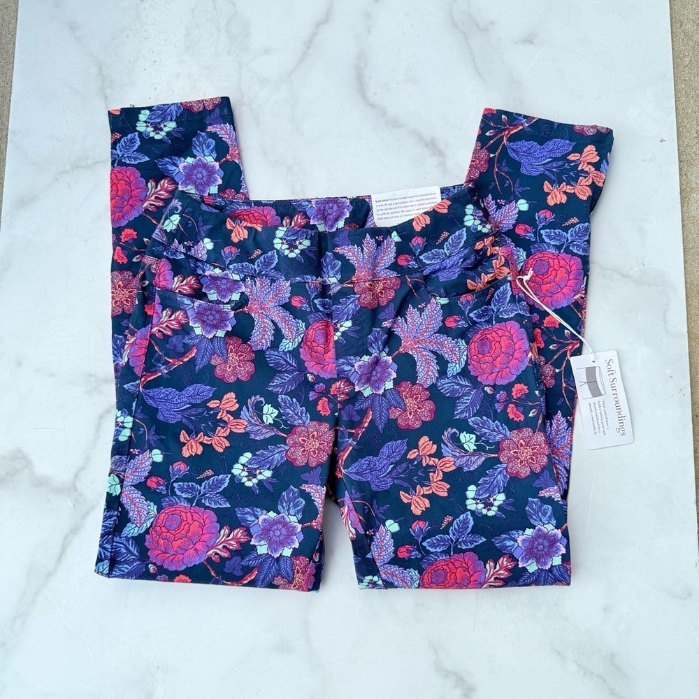 Soft Surroundings Size XS Straight Leg Della Ankle Zip Pants in Jacobean Floral - Picture 2 of 8